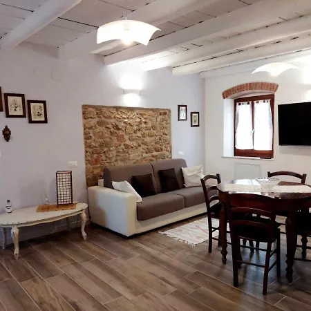아파트 Dimora Montelago Gino Giardino, Ac, 산탐브로지오 디 발폴리첼라